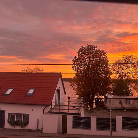 Pokoje I Apartamenty Matdar Mikołajki Exterior foto